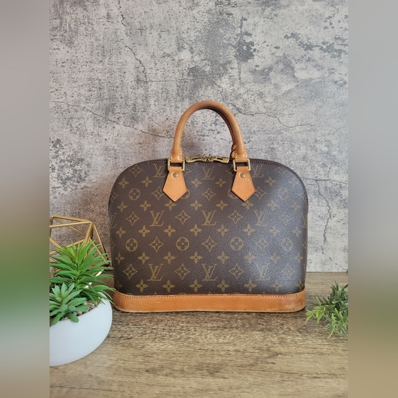 Louis Vuitton Handbags - SOLD Louis Vuitton Alma PM